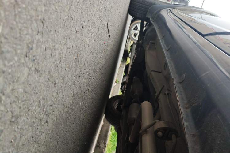 Used Lifan Auto X60 2015 1.8L Manual Comfort Model China V Standard Chassis Rear Left