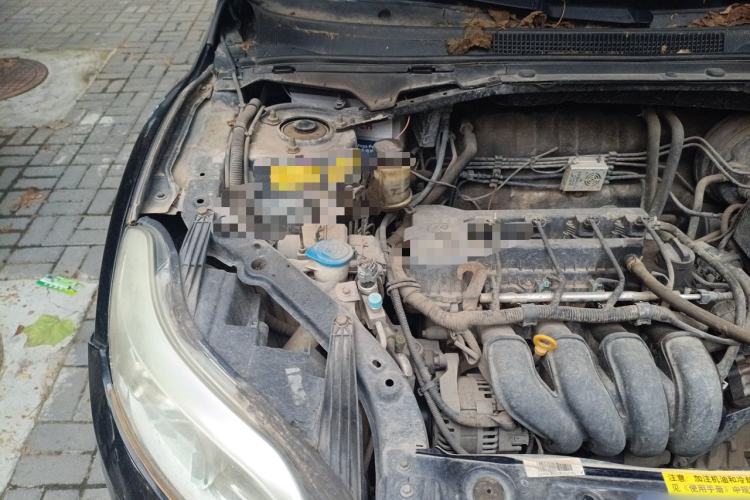 Used Lifan Auto X60 2015 1.8L CVT Comfort Model China V Standard Engine Bay Right