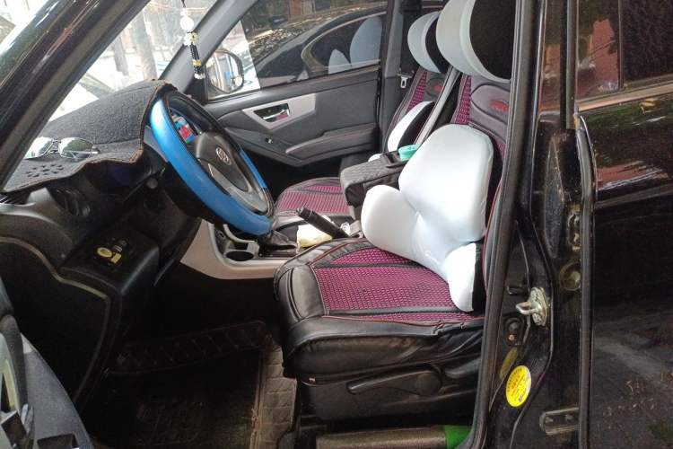 Used Lifan Auto X60 2015 1.8L CVT Comfort Model China V Standard Left Front Seat
