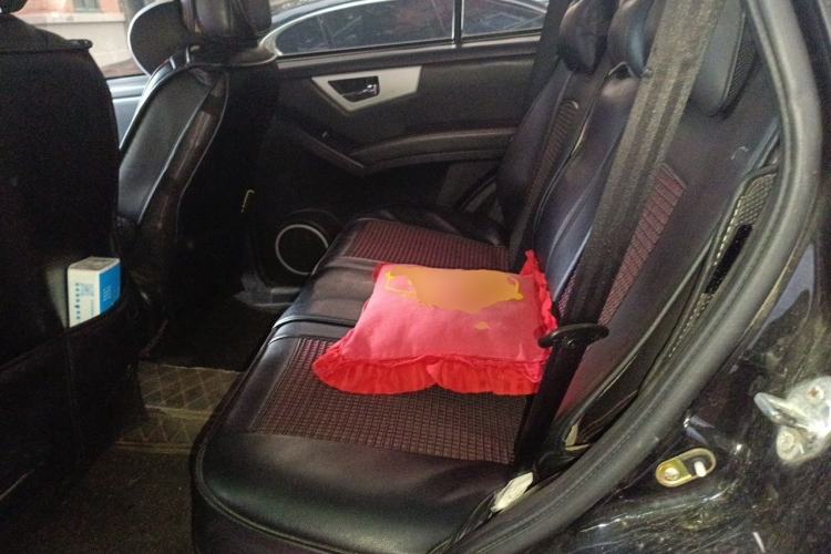 Used Lifan Auto X60 2015 1.8L CVT Comfort Model China V Standard Left Rear Seat