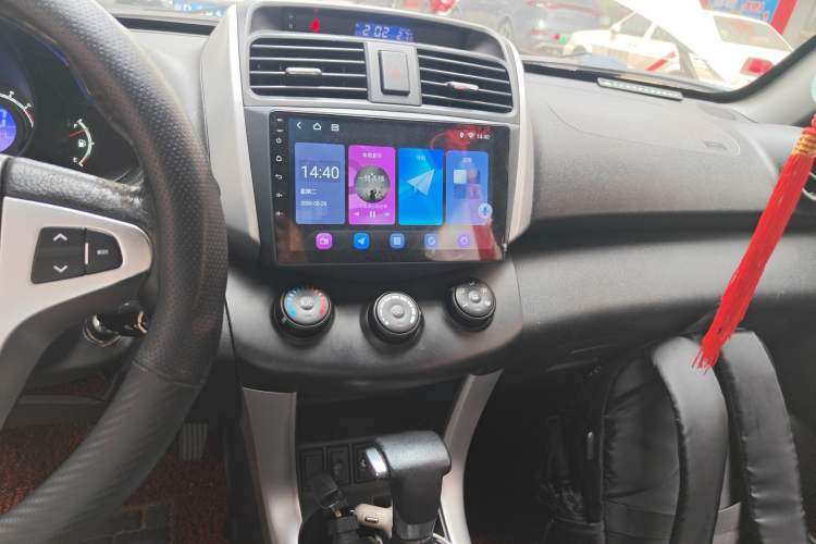 Used Lifan Auto X60 2015 1.8L CVT Comfort Model China IV Standard Audio And AC Panel