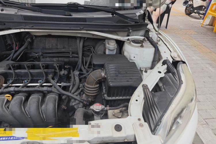 Used Lifan Auto X60 2015 1.8L CVT Comfort Model China IV Standard Engine Bay Left