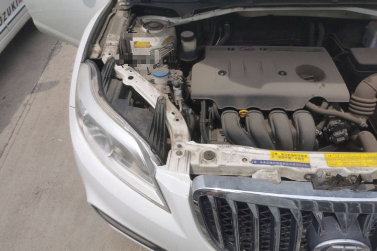 Used Lifan Auto X60 2015 1.8L Manual Luxury Model China IV Standard Engine Bay Right
