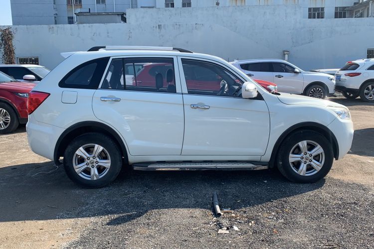 Used Lifan Auto X60 2015 1.8L Manual Comfort Model China IV Standard Exterior 2
