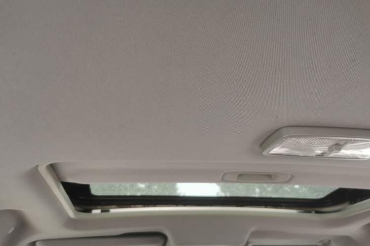 Used Lifan Auto X60 2015 1.8L Manual Luxury Model China IV Standard Headliner