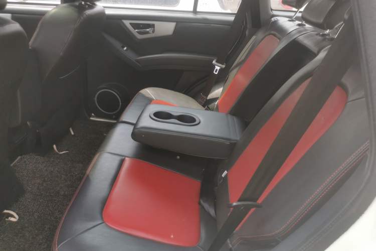Used Lifan Auto X60 2015 1.8L Manual Luxury Model China IV Standard Left Rear Seat