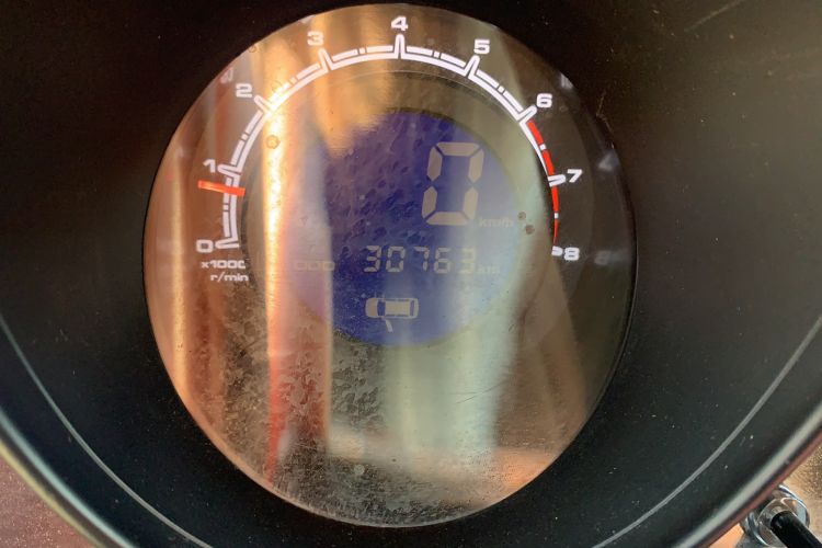 Used Lifan Auto X60 2015 1.8L Manual Comfort Model China IV Standard Odometer Close Up