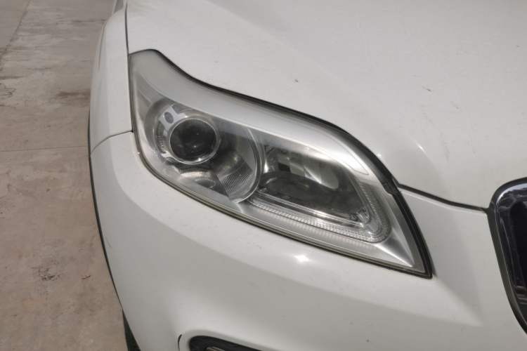 Used Lifan Auto X60 2015 1.8L Manual Luxury Model China IV Standard Right Front Headlight
