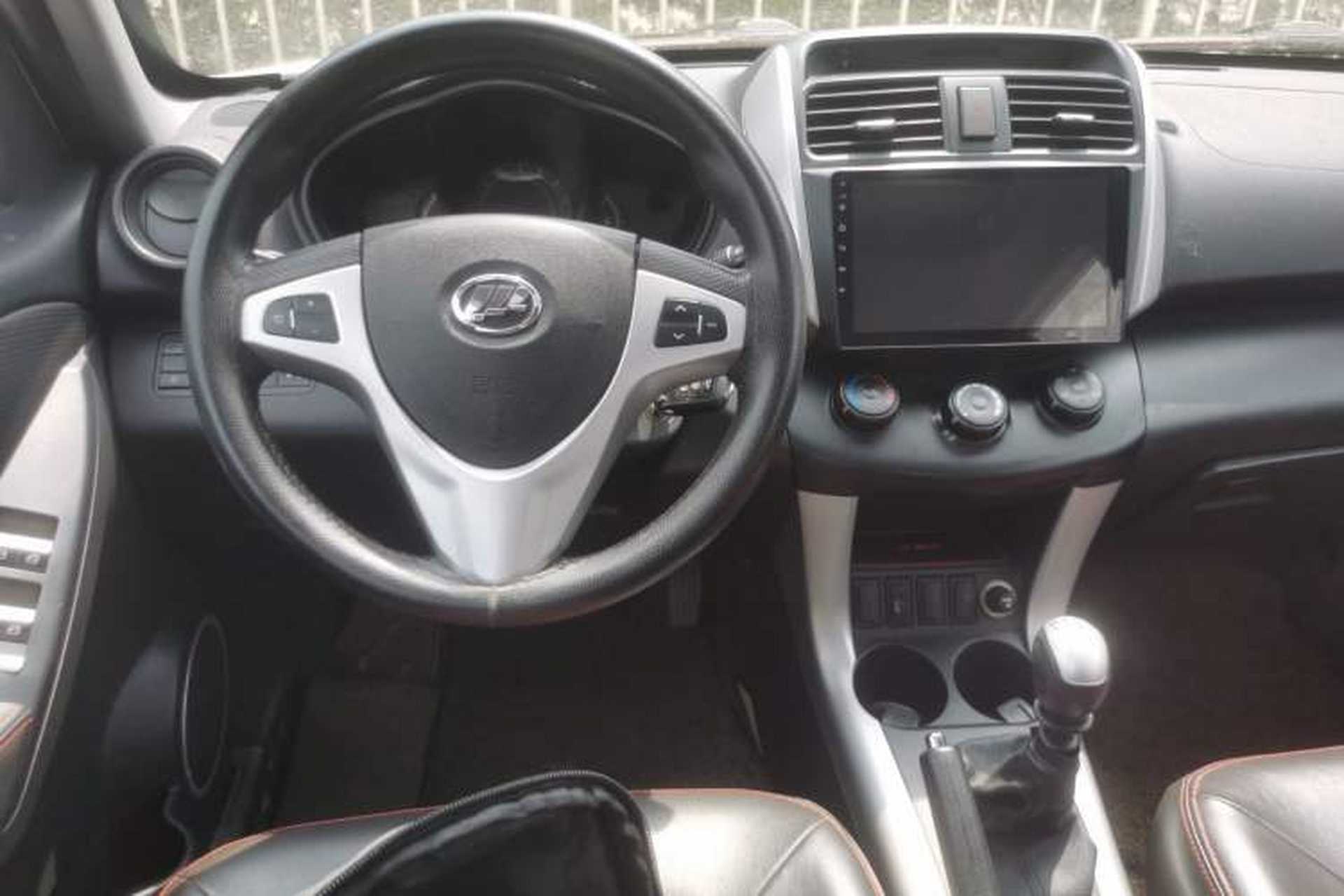 Used Lifan Auto X60 2015 1.8L Manual Luxury Model China IV Standard Steering Wheel