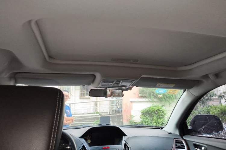 Used Lifan Auto X80 2017 2.0T Automatic Comfort Model Headliner