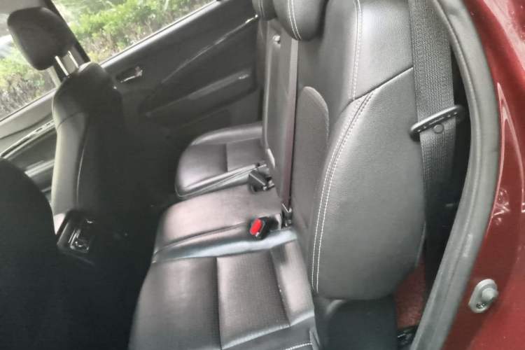 Used Lifan Auto X80 2017 2.0T Automatic Comfort Model Left Rear Seat