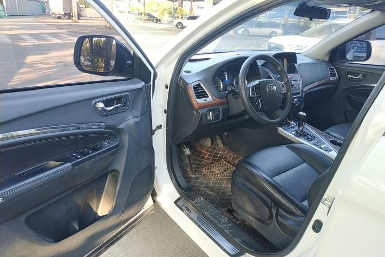 Used Lifan Auto X80 2017 2.0T Automatic Comfort Model Driver Seat