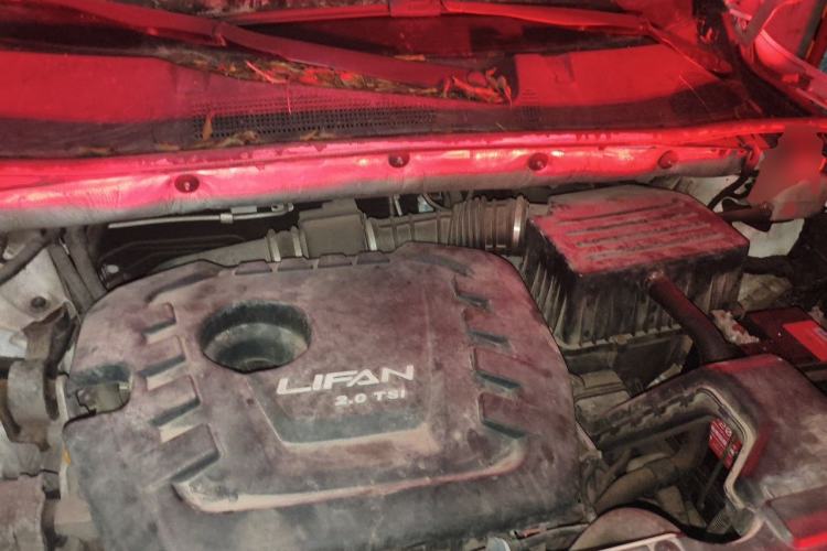 Used Lifan Auto X80 2017 2.0T Automatic Comfort Version Engine Bay