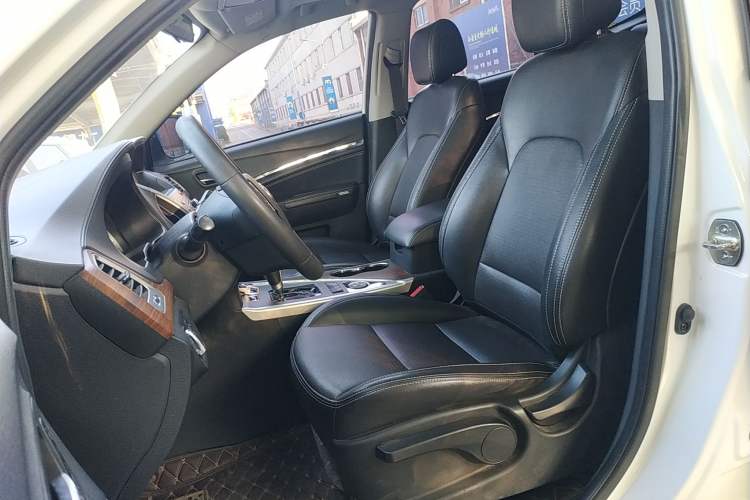 Used Lifan Auto X80 2017 2.0T Automatic Comfort Model Left Front Seat