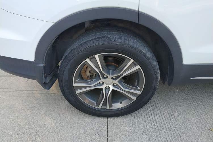 Used Lifan Auto X80 2017 2.0T Automatic Comfort Model Right Rear Wheel Hub