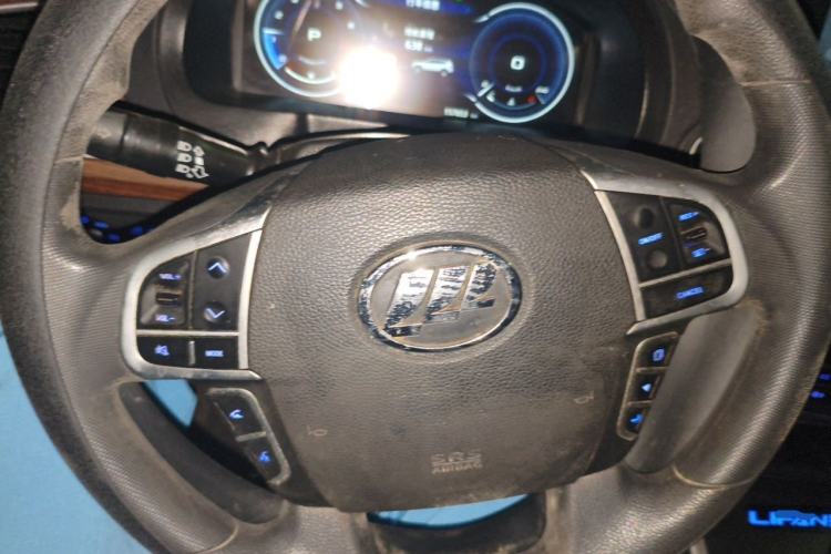 Used Lifan Auto X80 2017 2.0T Automatic Comfort Version Steering Wheel