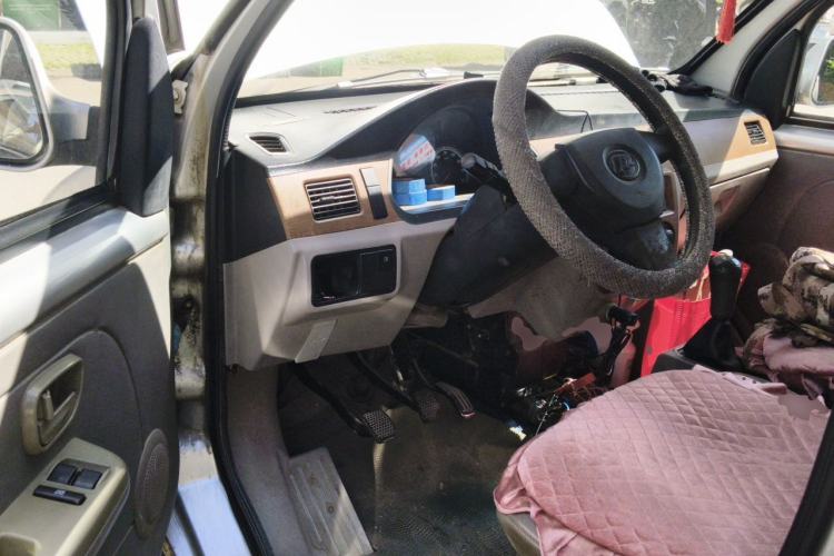 Used Lifan Auto Xingshun 2011 1.3L Comfort Model Driver Seat