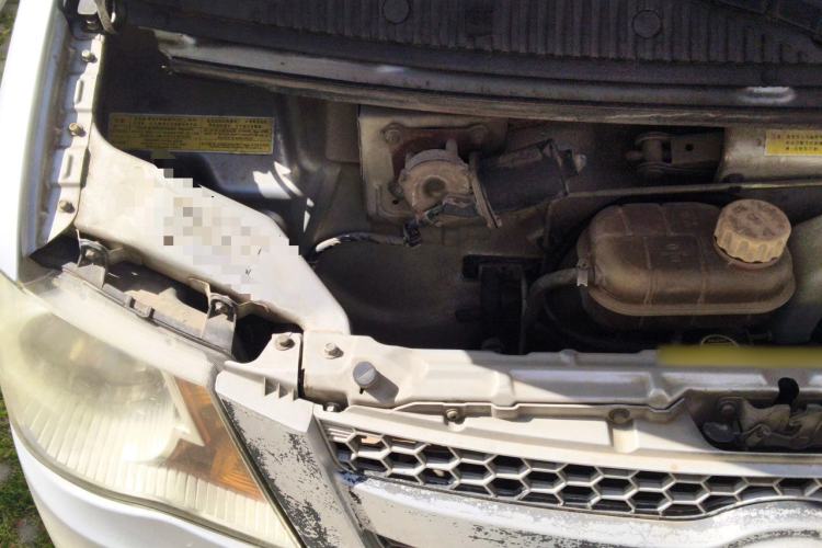 Used Lifan Auto Xingshun 2011 1.3L Comfort Model Engine Bay Right