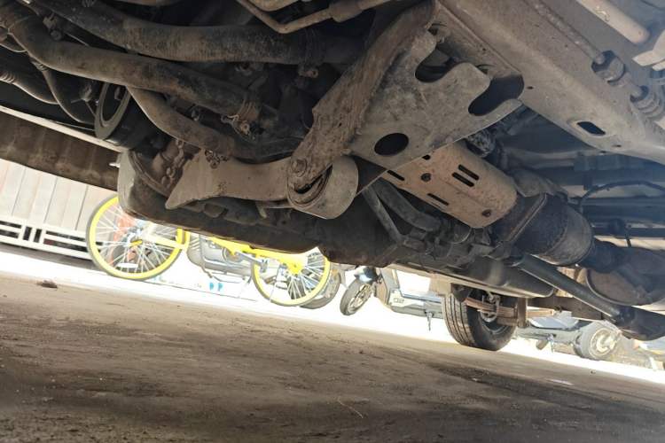 Used Lifan Auto Xingshun 2011 1.3L Comfort Model Chassis Front Left