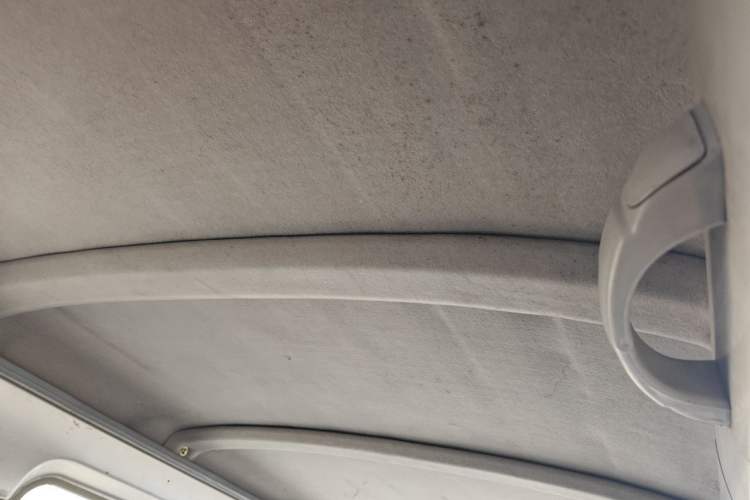 Used Lifan Auto Xingshun 2011 1.3L Comfort Model Headliner
