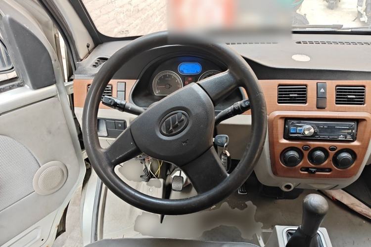 Used Lifan Auto Xingshun 2011 1.3L Comfort Model Steering Wheel