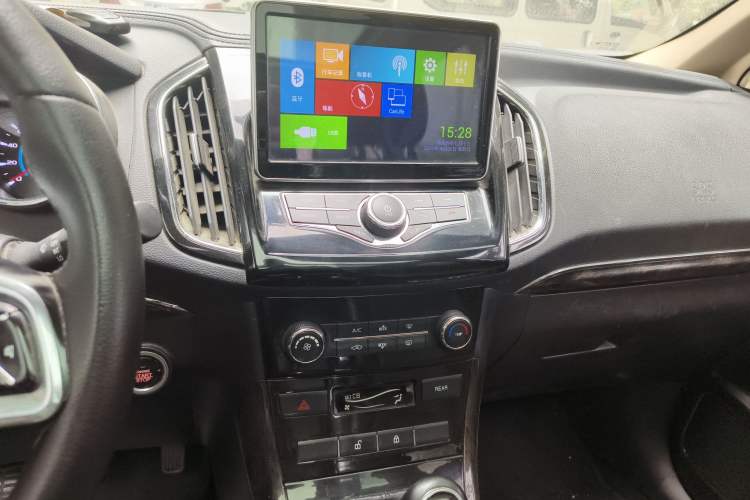 Used Lifan Auto Xuanlang 2017 1.8L Manual Comfort Model Audio And AC Panel