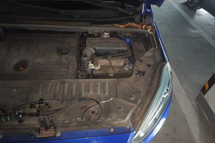 Used Lifan Auto Xuanlang 2017 2.0L CVT Comfort Edition Engine Bay Left