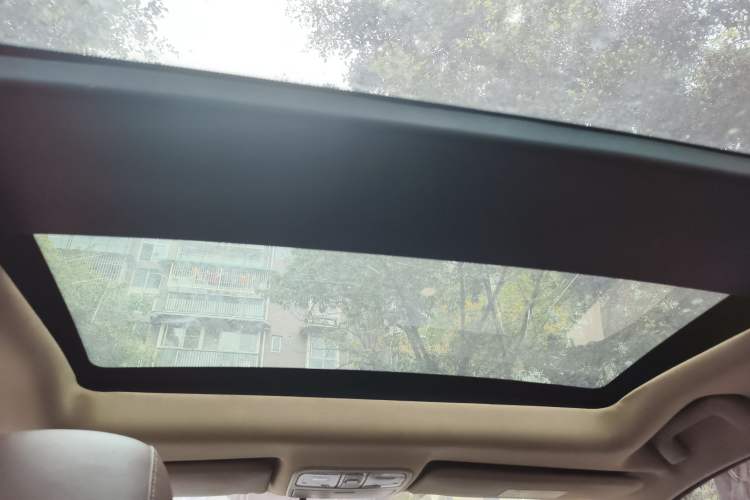 Used Lifan Auto Xuanlang 2017 1.8L Manual Comfort Model Headliner