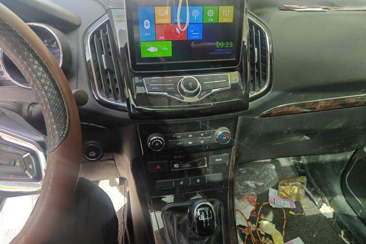 Used Lifan Auto Xuanlang 2017 1.8L Manual Comfort Model Audio And AC Panel