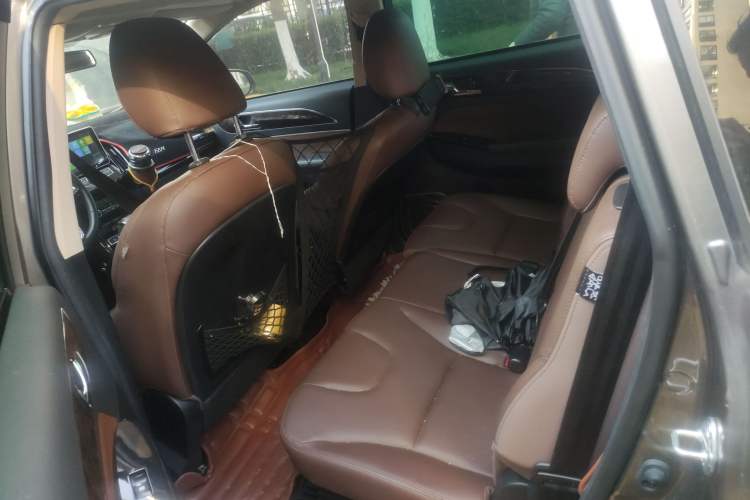 Used Lifan Auto Xuanlang 2017 1.5T Automatic Luxury Model Left Rear Seat