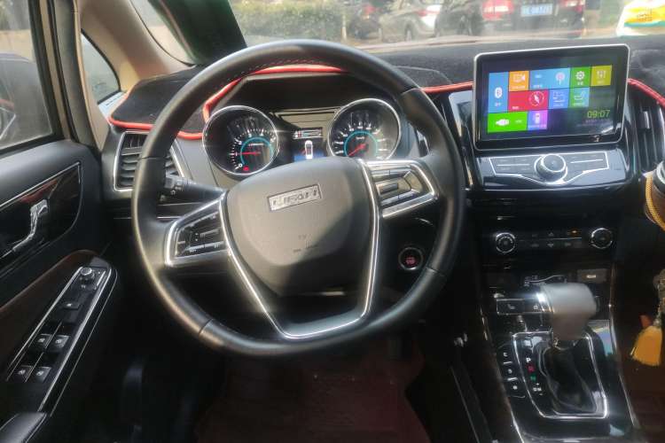 Used Lifan Auto Xuanlang 2017 1.5T Automatic Luxury Model Steering Wheel