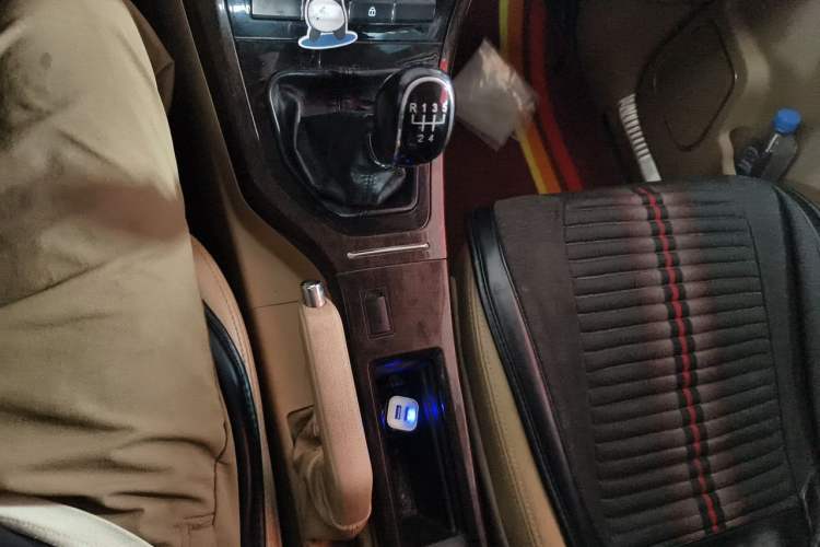 Used Lifan Auto Xuanlang 2017 1.8L Manual Comfort Model Gear Lever