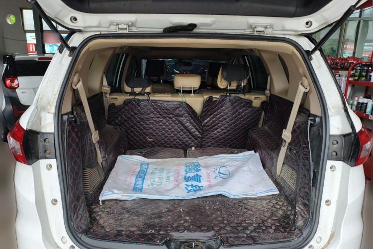 Used Lifan Auto Xuanlang 2017 1.8L Manual Comfort Model Trunk