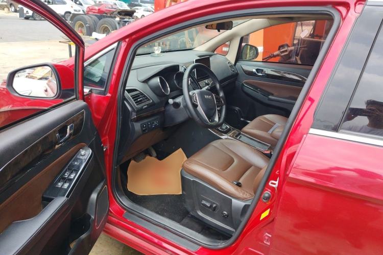 Used Lifan Auto Xuanlang 2017 2.0L CVT Luxury Model Driver Seat