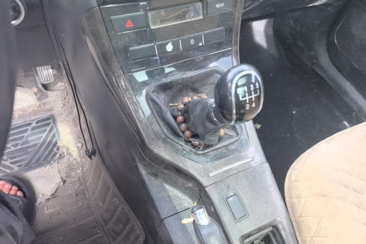 Used Lifan Auto Xuanlang 2017 1.8L Manual Comfort Model Gear Lever