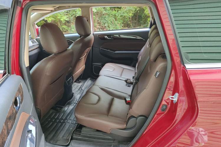 Used Lifan Auto Xuanlang 2017 1.8L Manual Elite Model Left Rear Seat