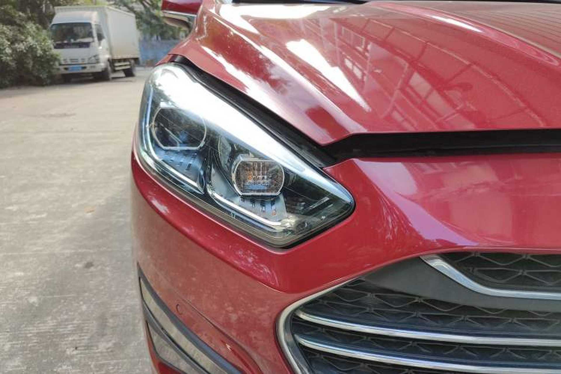 Used Lifan Auto Xuanlang 2017 1.8L Manual Elite Model Right Front Headlight