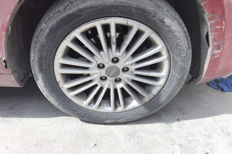 Used Lifan Auto Xuanlang 2017 1.8L Manual Comfort Model Right Front Wheel Hub