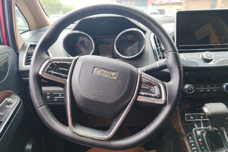 Used Lifan Auto Xuanlang 2017 2.0L CVT Luxury Model Steering Wheel