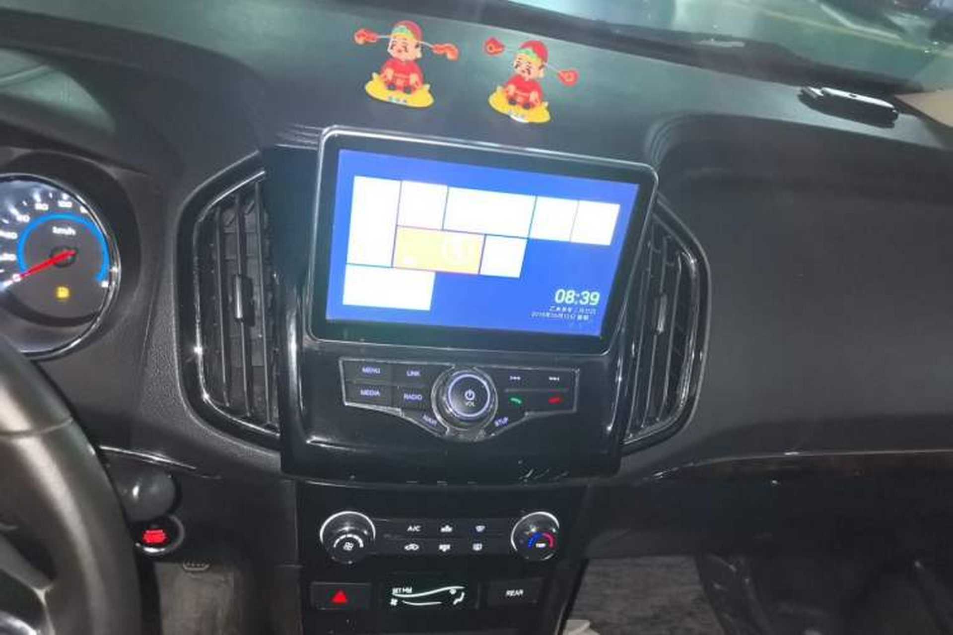 Used Lifan Auto Xuanlang 2017 1.8L Manual Comfort Model Audio And AC Panel