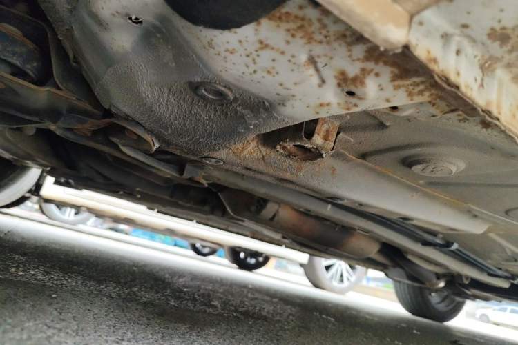 Used Lifan Auto Xuanlang 2017 2.0L CVT Comfort Edition Chassis Front Left
