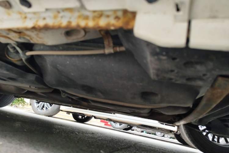 Used Lifan Auto Xuanlang 2017 2.0L CVT Comfort Edition Chassis Rear Left