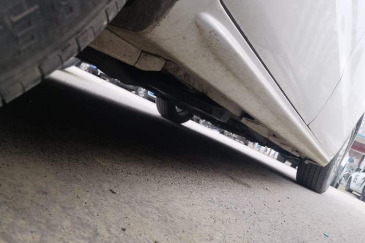 Used Lifan Auto Xuanlang 2017 2.0L CVT Comfort Edition Chassis Rear Right