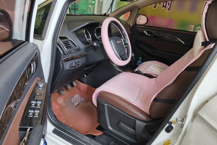 Used Lifan Auto Xuanlang 2017 1.8L Manual Elite Model Driver Seat