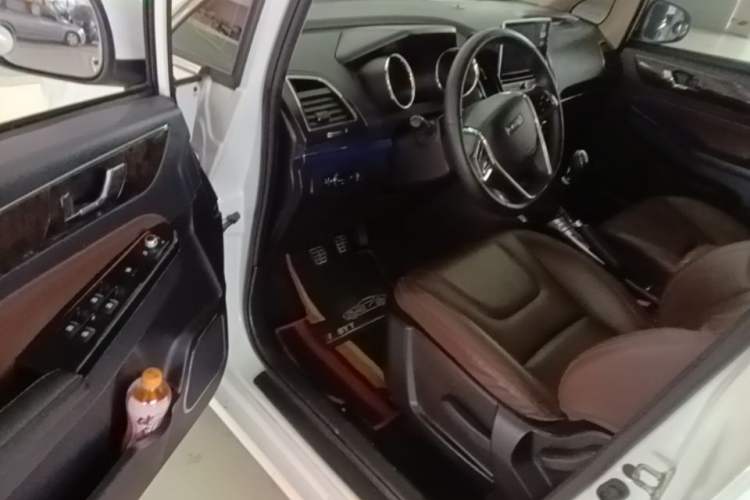 Used Lifan Auto Xuanlang 2017 1.8L Manual Comfort Model Driver Seat