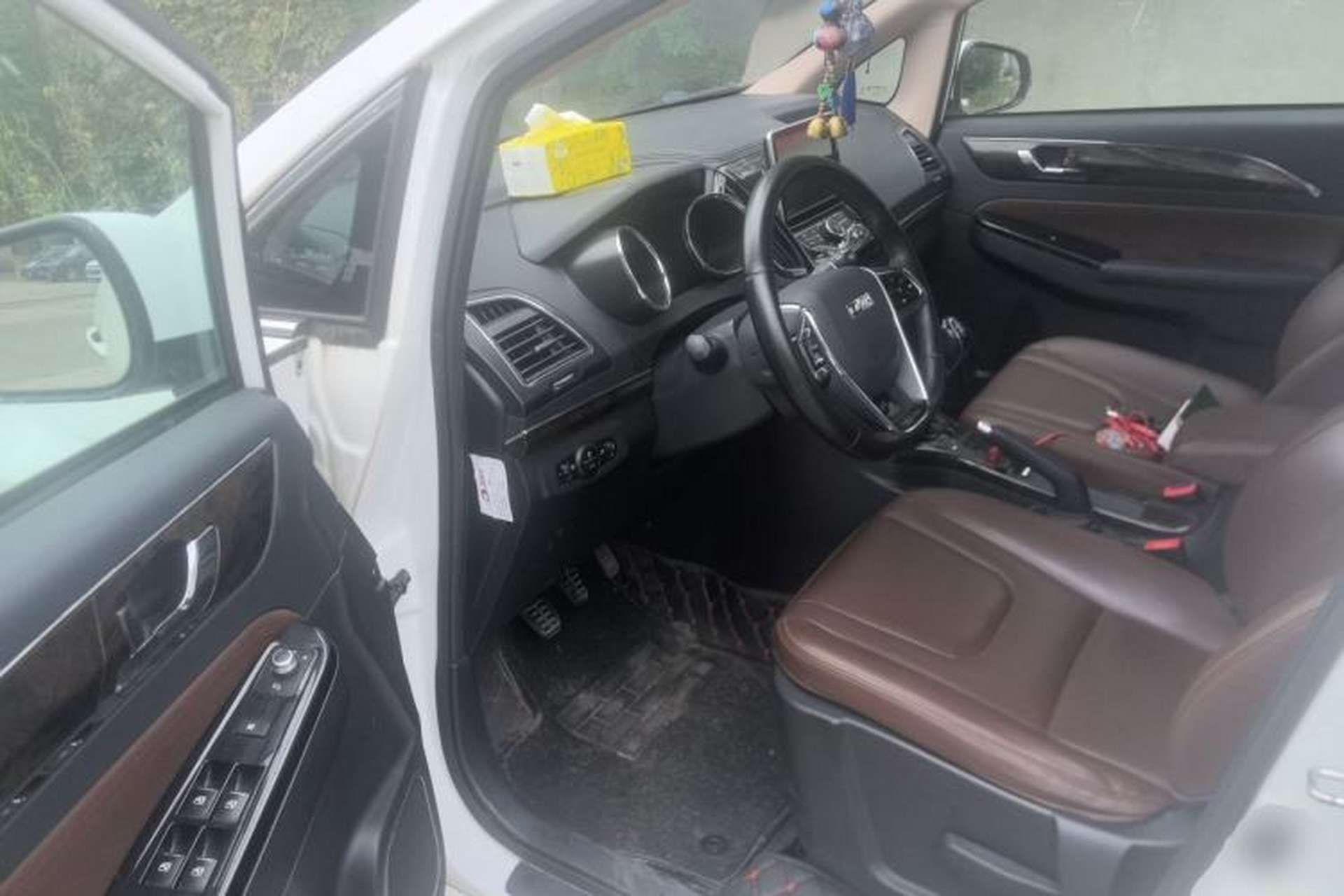 Used Lifan Auto Xuanlang 2017 2.0L Manual Comfort Version Driver Seat