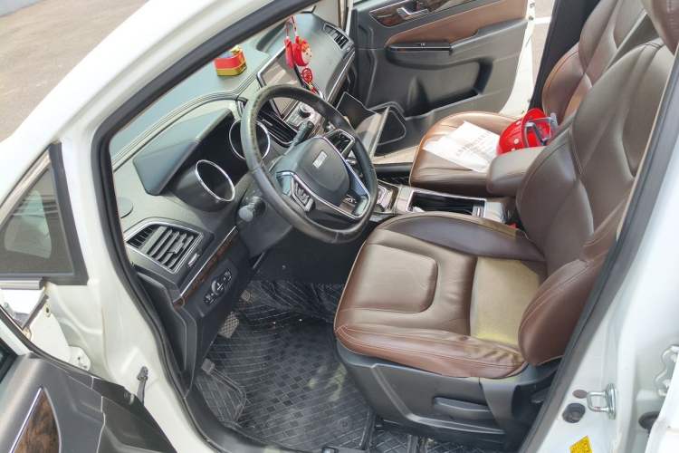 Used Lifan Auto Xuanlang 2017 1.5T Automatic Comfort Model Driver Seat