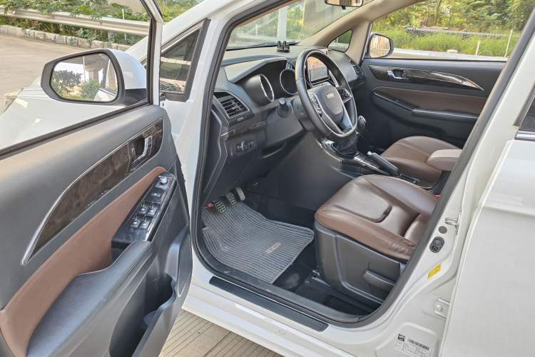 Used Lifan Auto Xuanlang 2017 1.8L Manual Comfort Model Driver Seat