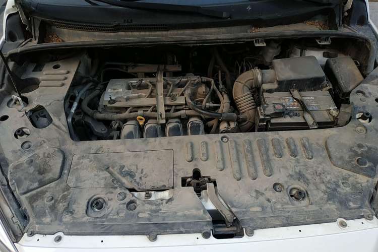 Used Lifan Auto Xuanlang 2017 1.8L Manual Comfort Model Engine Bay