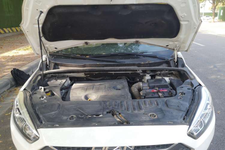 Used Lifan Auto Xuanlang 2017 1.8L Manual Comfort Model Engine Bay